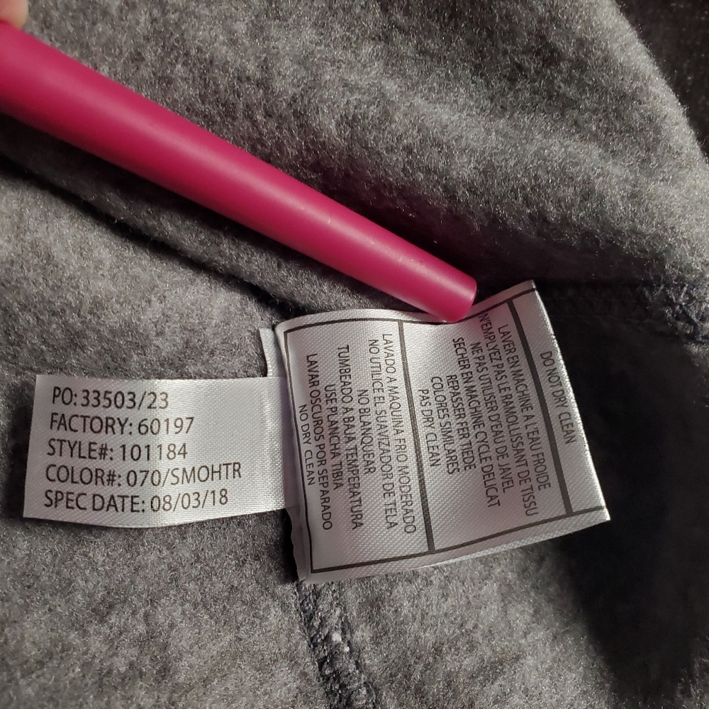 Gray Half-Zip Pullover with Cubs Logo - Picture 13 of 15